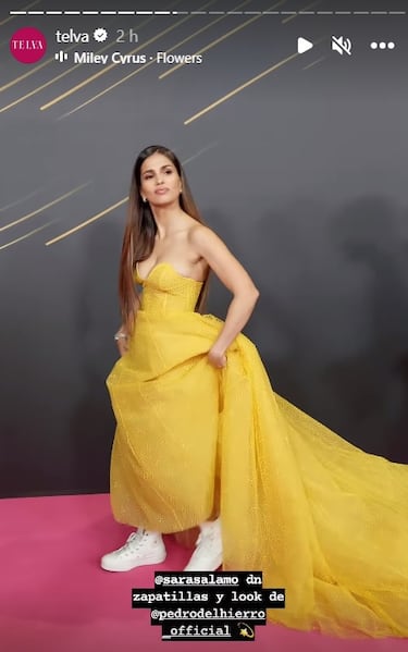 Sara S¨¢lamo sorprende en los Goya: vestido de gala¡ con Converse