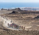 Vuelve Fuertebike, la maratón ciclista canaria entre dunas y volcanes