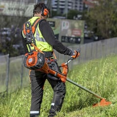 Straight out of ‘Parks and Recreation’ - A gardener asks Human Resources if he can work from home two days a week
