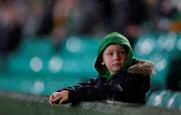 Seguidor del Celtic F.C. en el partido frente al Leipzig. 