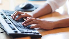 Alerta cibernética: nuevos hackeos pueden espiar lo que escribes solo escuchando el sonido de tus teclas