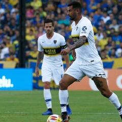 Cardona juega 84 minutos en triunfo de Boca antes de River