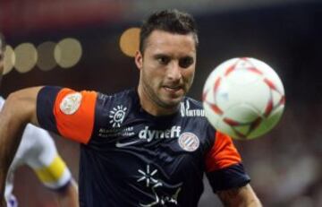 Llegó de la segunda división argentina a Concepción el 2011 y luego pasó a Unión Española. 45 goles marcó en ambas escuadras y emigró al Montpellier de Francia.