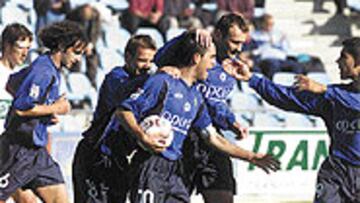 <b>ATAQUE</b>. Craioveanu y Edgar estrenan tándem.