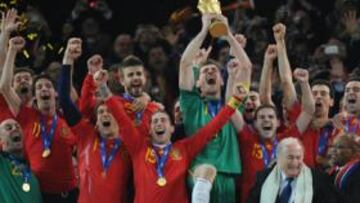 <b>CAMPEONES. </b>España ganó el Mundial de Sudáfrica contra Holanda el 11 de julio de 2011 y desde hoy empieza su camino para defender la corona mundial.