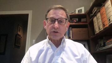 Ian Lipkin: "El virus no desaparecerá. La vida no volverá a ser del todo normal"