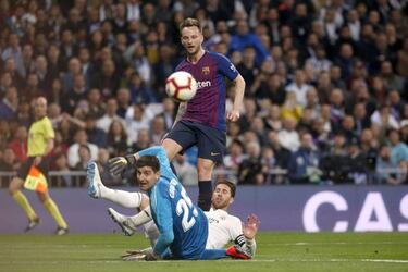 Rakitic: Barça board have tricky decision to make on midfielder