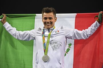 El clavadista mexicano es dos veces medallista de plata olímpico. En Londres 2012, junto a Iván Sánchez, consiguieron la presea plateada en la disciplina de plataforma 10 metros sincronizado. Cuatro años después, ahora de manera individual, volvió a conseguir un podio del segundo puesto.