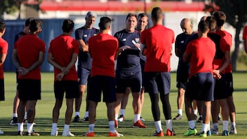 Berizzo ha necesitado dos fichajes menos que Sampaoli