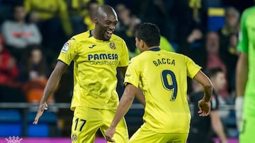 Carlos Bacca y Toko Ekambi celebrando un gol con Villarreal ante Almer&iacute;a por los 16vos de final de la Copa del Rey