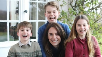 Kate Middleton apologises for photoshopping Mother’s Day photo