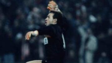 <b>GRANDE. </b>Abel salta de alegría. El portero marcó una era en el Atleti.