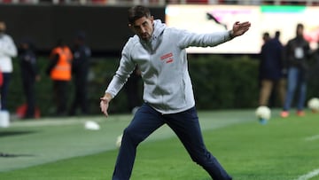  Veljko Paunovic head coach of Guadalajara  during the game Guadalajara vs Toluca, corresponding to Round 3 of the Torneo Clausura 2023 of the Liga BBVA MX, at Akron Stadium, on January 21, 2023.

<br><br>

Veljko Paunovic Director Tecnico de Guadalajara durante el partido Guadalajara vs Toluca, Correspondiente a la Jornada 03 del Torneo Clausura 2023 de la Liga BBVA MX, en el Estadio Akron, el 21 de Enero de 2023.