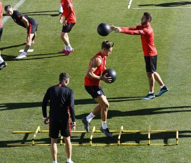 Simeone: "We're working with Diego Costa to fix what is an unusual situation for him"