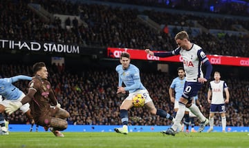 Así definió el '10' de Tottenham para poner el 1-0 parcial. 