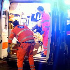 Serious clash between PSG and Milan fans leaves one victim stabbed and hospitalized