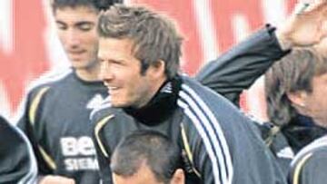 <b>¿SE SUBIRÁ AL CARRO? </b>Beckham sabrá hoy si entra en la lista.