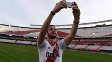 El argentino nacionalizado chileno estaba realizando una gran temporada en Rosario Central hasta que sufrió una lesión en la rodilla. Dicho problema, lo sigue teniendo en River, donde llegó a mitad de año. 131 minutos en seis partido tiene en el Millonario.