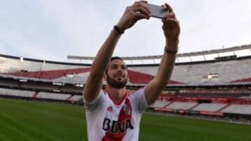 El argentino nacionalizado chileno estaba realizando una gran temporada en Rosario Central hasta que sufrió una lesión en la rodilla. Dicho problema, lo sigue teniendo en River, donde llegó a mitad de año. 131 minutos en seis partido tiene en el Millonario. 