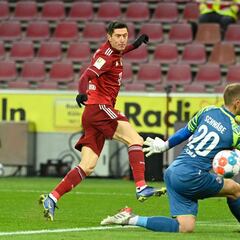 Lewandowski responde a Haaland con un 'hat-trick'