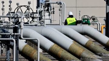 FILE PHOTO: Pipes at the landfall facilities of the 'Nord Stream 1' gas pipeline are pictured in Lubmin, Germany, March 8, 2022. REUTERS/Hannibal Hanschke/File Photo