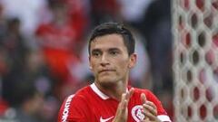 Aránguiz no pudo evitar la caída del Inter en el clásico gaúcho