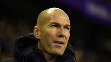 VALLADOLID, SPAIN - JANUARY 26: Zinedine Zidane, Manager of Real Madrid looks on prior to the Liga match between Real Valladolid CF and Real Madrid CF at Jose Zorrilla on January 26, 2020 in Valladolid, Spain. (Photo by Denis Doyle/Getty Images)