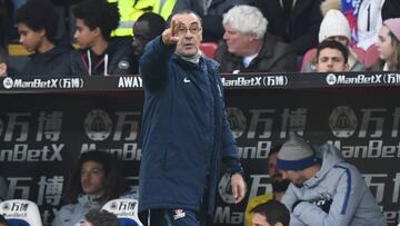 Maurizio Sarri: "En mi opinión, Fábregas debe irse"