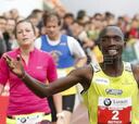 Rotich y Memuye se imponen en la Maratón de París