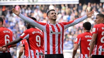 Athletic Bilbao's Spanish midfielder #08 Oihan Sancet celebrates scoring his team's first goal during the Spanish league football match between RCD Espanyol and Athletic Club Bilbao at�the RCDE Stadium in Cornella de Llobregat on February 16, 2025. (Photo by Josep LAGO / AFP)