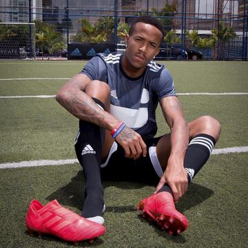 Militao no ha vestido la camiseta del Real Madrid. Lo haría la próxima temporada. Aunque este verano se prevé que el Real Madrid mueva el mercado.