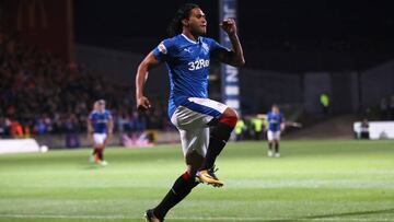 Glasgow Rangers confirma que Carlos Peña ya no es su jugador