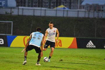 Con el regreso de Alfredo Morelos, el combinando nacional realizó su último entrenamiento antes del partido en el estadio Metropolitano de Barranquilla.