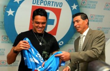 Landín, en su presentación como jugador de Cruz Azul.