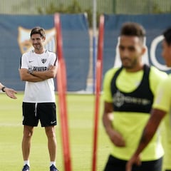 Las carencias maniatan al nuevo Málaga de Víctor