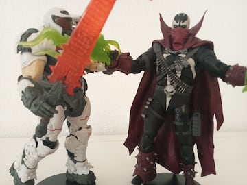 Doom Eternal (Doomguy) x Mortal Kombat 1 (Spawn) por McFarlane Toys