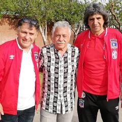 Colo Colo anuncia una estatua para Carlos Caszely: “Ya se lo dijimos”