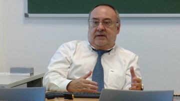 Alfredo Rela?o imparti¨® la primera clase del M¨¢ster de AS