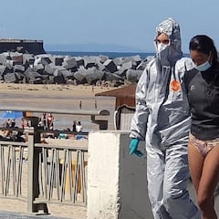 La surfera contagiada en San Sebastián amenaza al chico que la grabó: "Te vas a enterar"