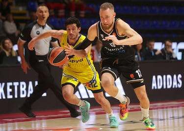 Jaque de la guerra al deporte