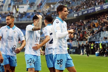 Entre el orgullo y el temblor: Espa?a Sub-18 recluta a Izan Merino y Anto?ito Cordero