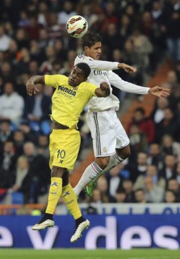 Joel Campbell Y Raphael Varane.