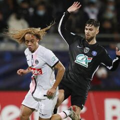 Situación crítica con los jóvenes en París