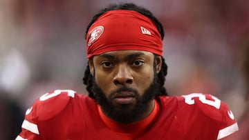 El estelar cornerback de los 49ers le resta m&eacute;rito e intelecto a todo aquel que se atreva a criticar al quarterback del equipo.