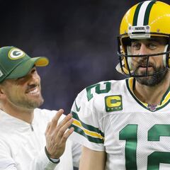 What is Aaron Rodgers' contract with the Green Bay Packers? Salary and terms of agreement