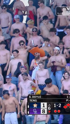 Los Rockies ganan y la ropa sobra: el festejo más atrevido de la MLB