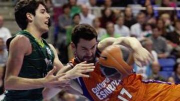 El Valencia y De Colo agudizan la crisis del Unicaja