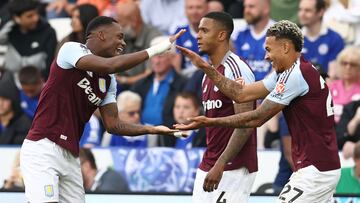 Aston Villa's Columbian striker #09 Jhon Duran (L) celebrates with Aston Villa's English midfielder #27 Morgan Rogers (R) after scoring their second goal during the English Premier League football match between Leicester City and Aston Villa at King Power Stadium in Leicester, central England on August 31, 2024. (Photo by Darren Staples / AFP) / RESTRICTED TO EDITORIAL USE. No use with unauthorized audio, video, data, fixture lists, club/league logos or 'live' services. Online in-match use limited to 120 images. An additional 40 images may be used in extra time. No video emulation. Social media in-match use limited to 120 images. An additional 40 images may be used in extra time. No use in betting publications, games or single club/league/player publications. /