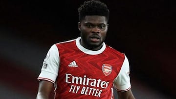 El día más loco de Thomas Partey: 5.037 km, 15' y expulsión