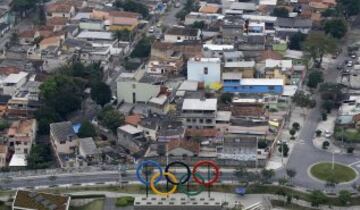 Los anillos olímpicos en el parque de Madureira.